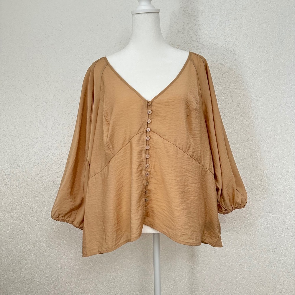 Torrid Blouse Lightweight Size 2X Tan Dolman Balloon Sleeve Relaxed Fit Cottage